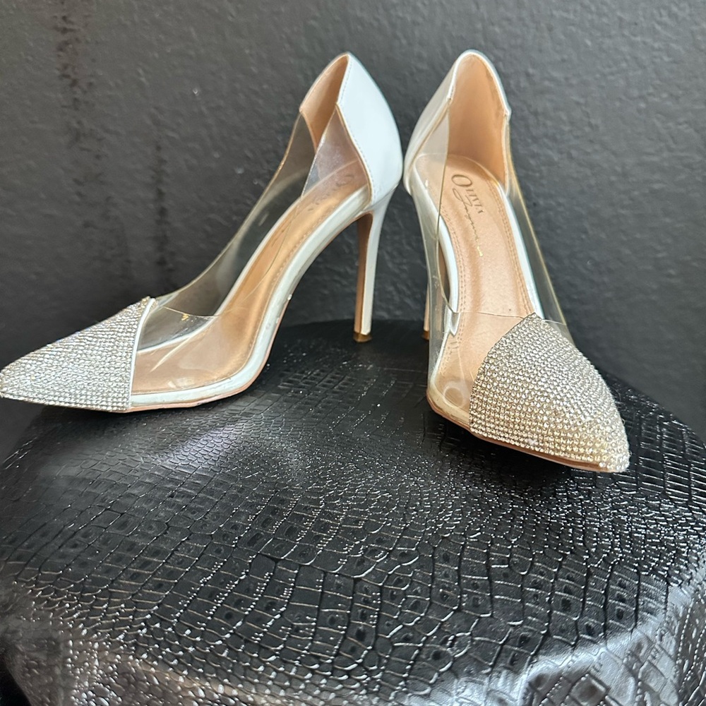 Elegant White and Silver Women's Heels - Picture 2 of 3